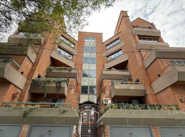 2 BALCONES - 1 ASADOR -  MUY LUMINOSO - MTRS AV SANTA FE 2