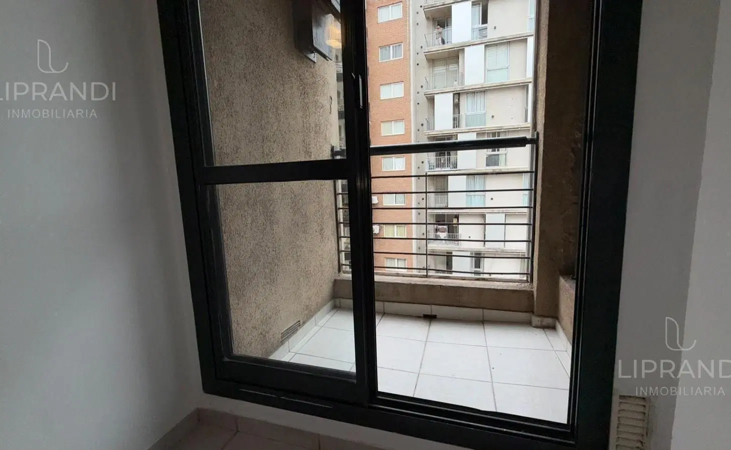 EXPENSAS BAJAS - IDEAL ESTUDIANTES - MUY LUMINOSO - PISO ALTO - 5