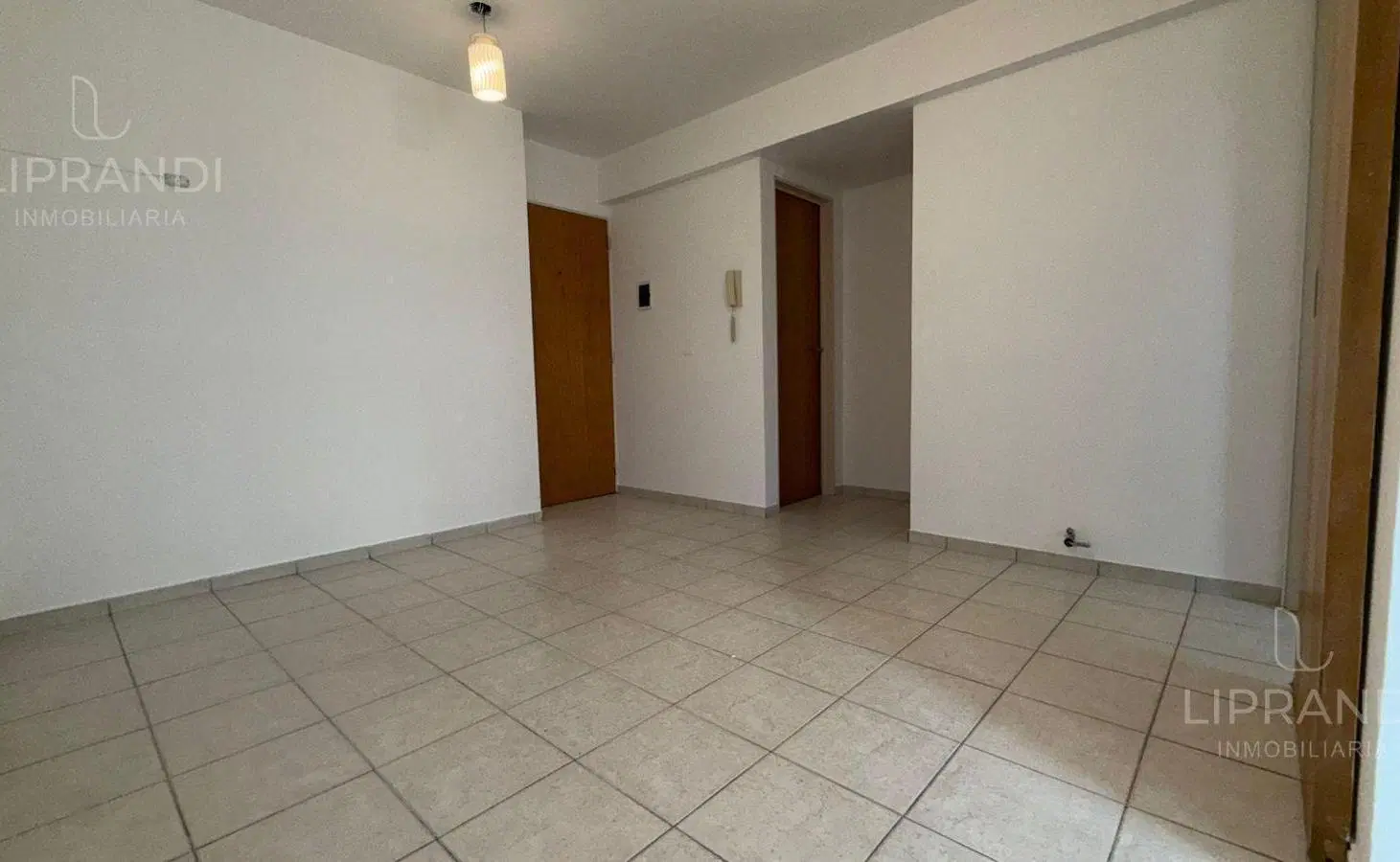 EXPENSAS BAJAS - IDEAL ESTUDIANTES - MUY LUMINOSO - PISO ALTO - 3