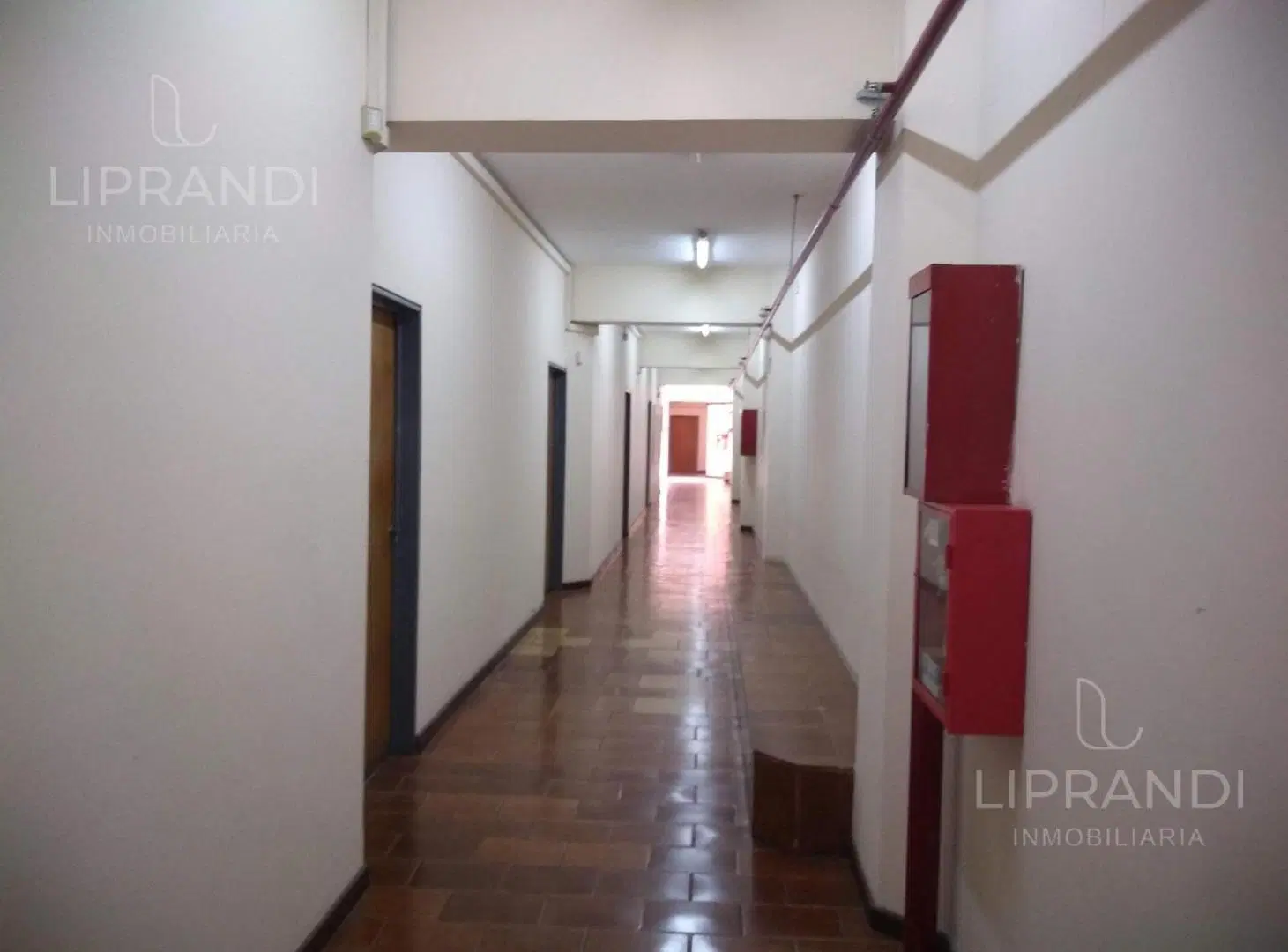 EDIFICIO CORPORATIVO -1878 m2 - 3 PISOS - SUB. SUELO - BUENA UBICACION 4