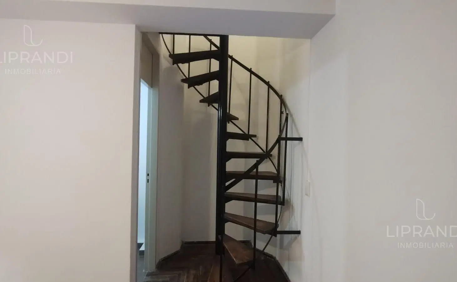DUPLEX MTRS PLAZA COLON - EXPENSAS BAJAS - AMBIENTES LUMINOSOS - 5