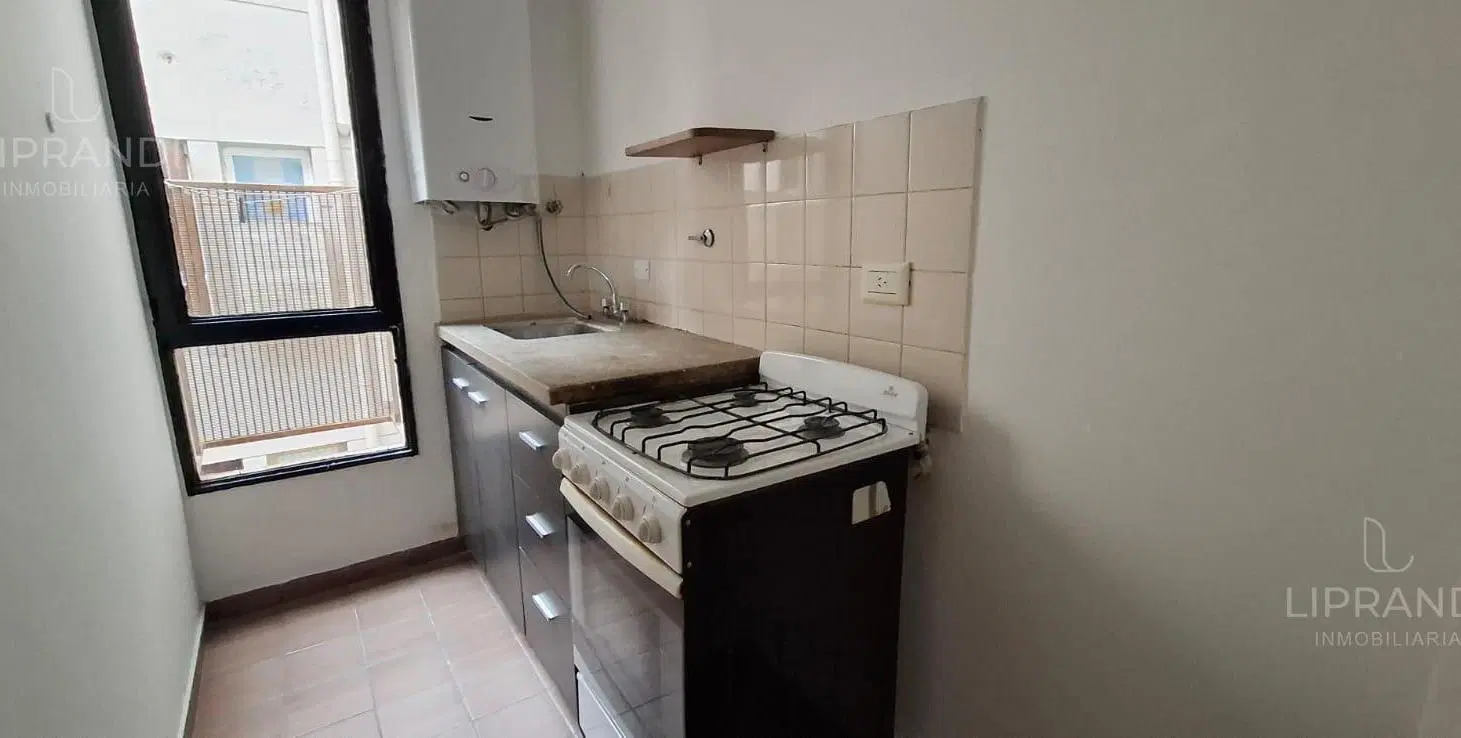 DUPLEX MTRS PLAZA COLON - EXPENSAS BAJAS - AMBIENTES LUMINOSOS - 8