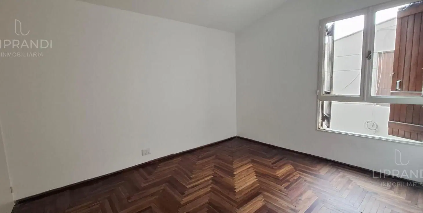 DUPLEX MTRS PLAZA COLON - EXPENSAS BAJAS - AMBIENTES LUMINOSOS - 2