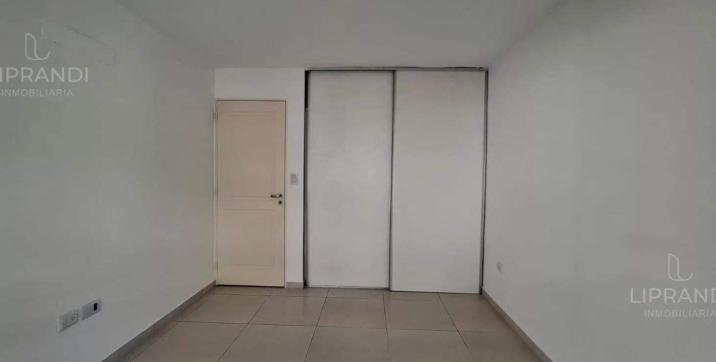 AMPLIO BALCON - FACIL ACCESO A CIUDAD UNIVERSITARIA - AMBIENTES LUMINOSOS 4