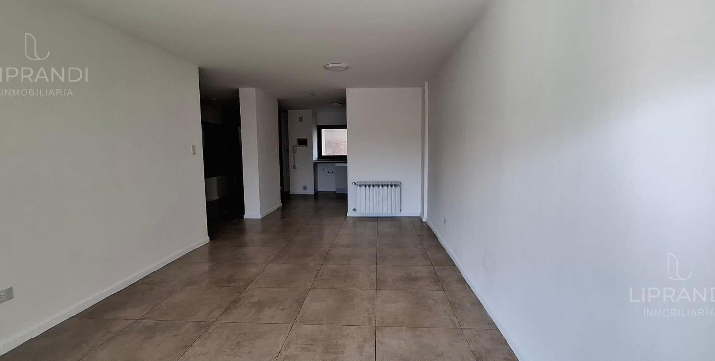Foto de DE CATEGORIA - Mtrs BARRIO GUEMES - AMPLIO BALCON - AMBIENTES LUMINOSOS, imagen 3