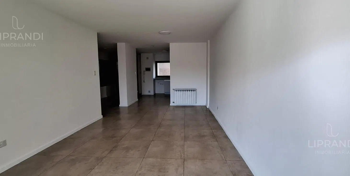 DE CATEGORIA - Mtrs BARRIO GUEMES - AMPLIO BALCON - AMBIENTES LUMINOSOS 3