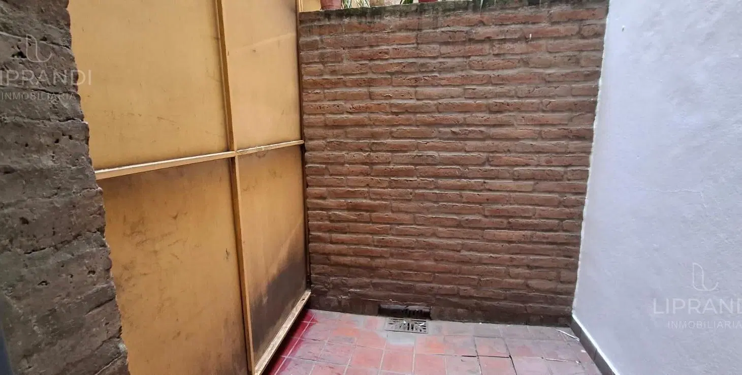 COMPLEJO CERRADO - PLANTA BAJA C/ PATIO - BUENA UBICACION 1