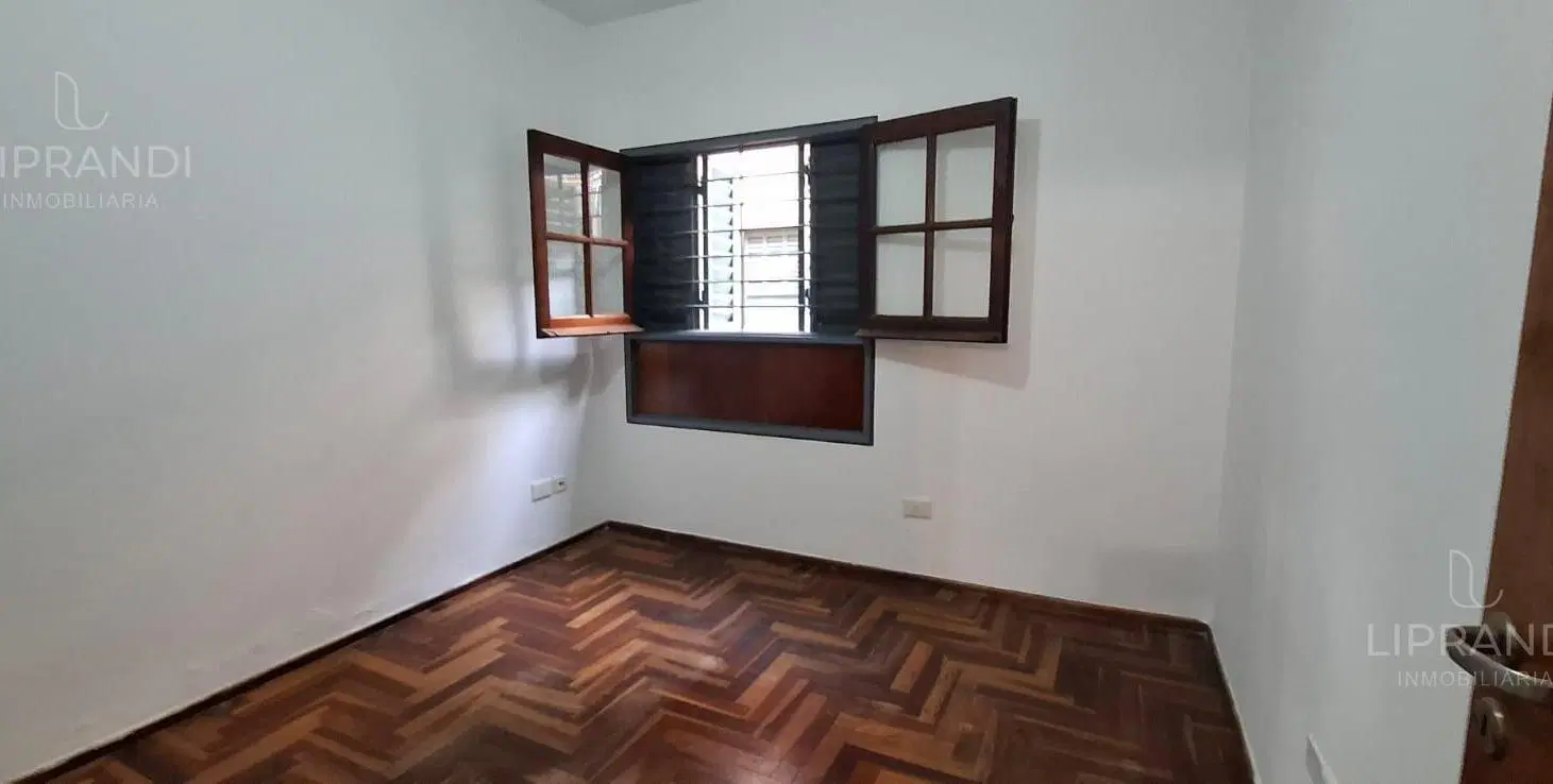 COMPLEJO CERRADO - PLANTA BAJA C/ PATIO - BUENA UBICACION 8