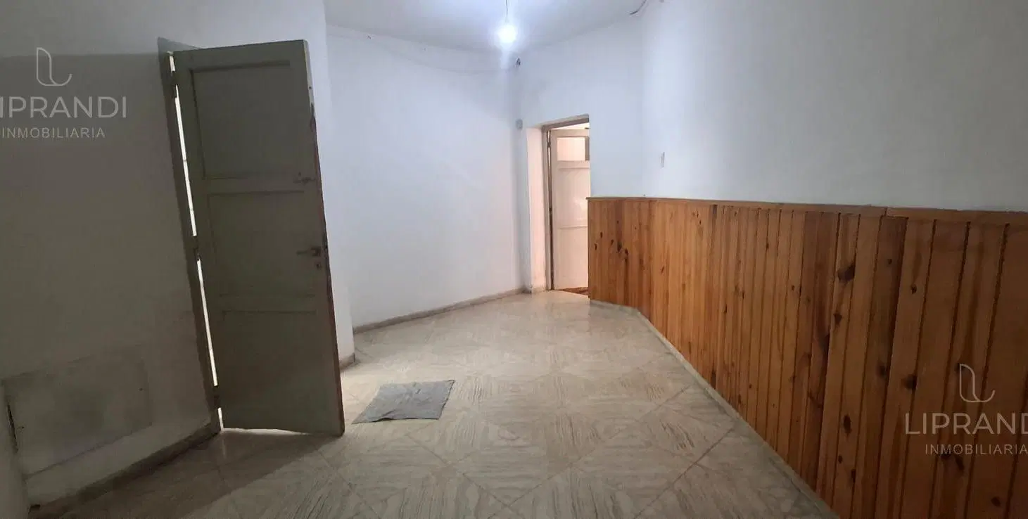 200 M2 TOTALES - OFICINAS CON GALPON - EXCELENTE UBICACION 2