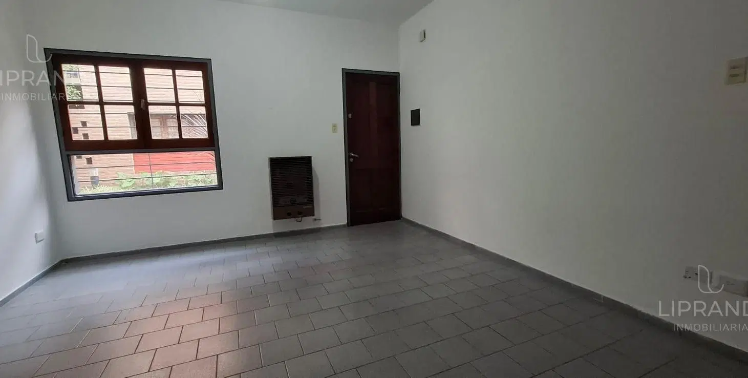 COMPLEJO CERRADO - PLANTA BAJA C/ PATIO - BUENA UBICACION 3