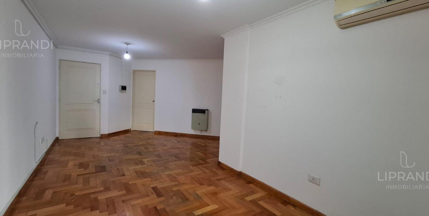 Foto de SEGURIDAD 24 HS - 2 BALCONES - ASADOR PROPIO - AMBIENTES LUMINOSOS -, imagen 2