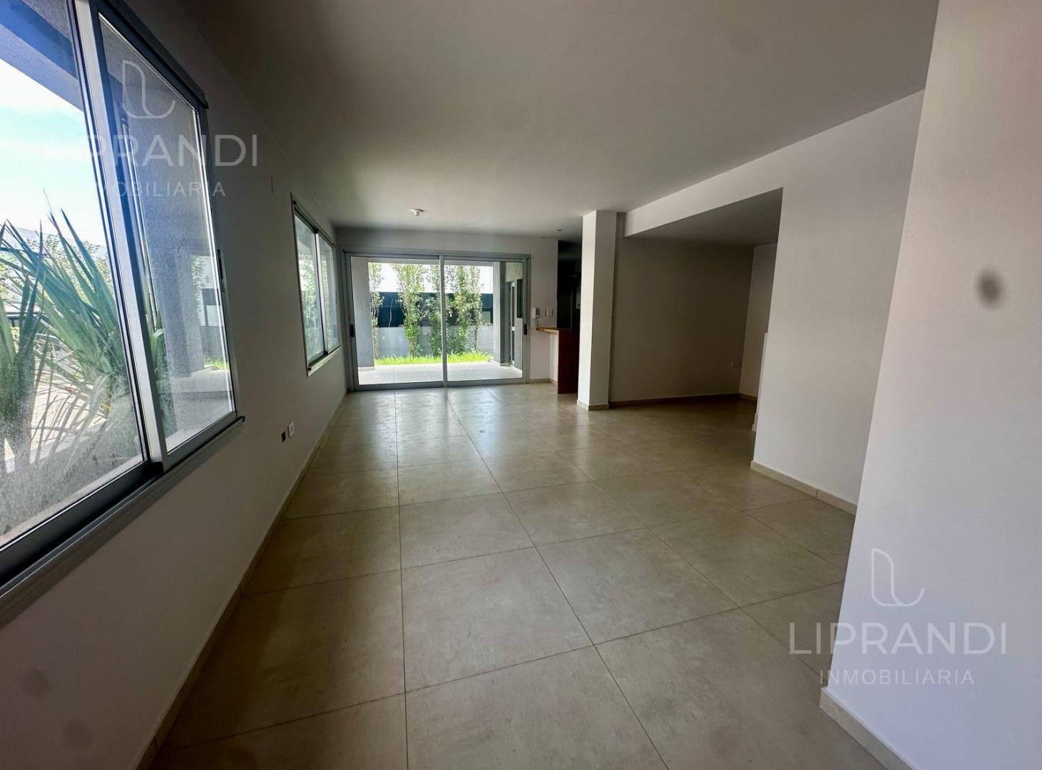 Foto de TIPOLOGIA DUPLEX - PLANTA BAJA - POSESION INMEDIATA -C / PATIO y, imagen 5
