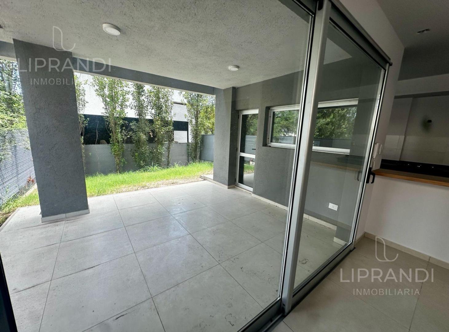 Foto de TIPOLOGIA DUPLEX - PLANTA BAJA - POSESION INMEDIATA -C / PATIO y, imagen 4