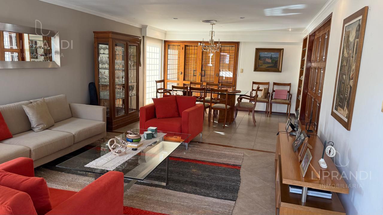 Foto de APTO CREDITO - MTRS EMILIO LAMARCA - QUINCHO - PATIO - PILETA - COCHERA, imagen 2