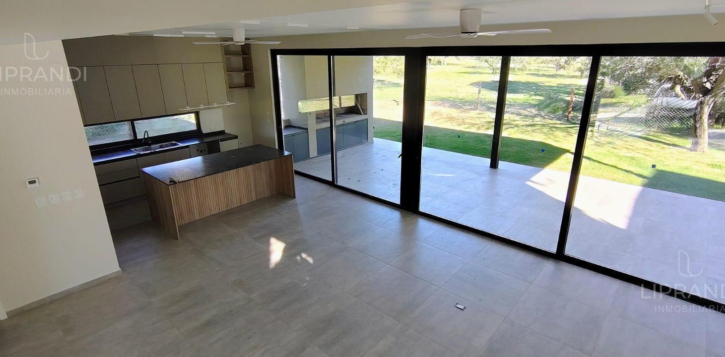 Foto de DE CATEGORIA - APTO MASCOTAS - COCHERA - PATIO - ASADOR - SEGURIDAD 24, imagen 4