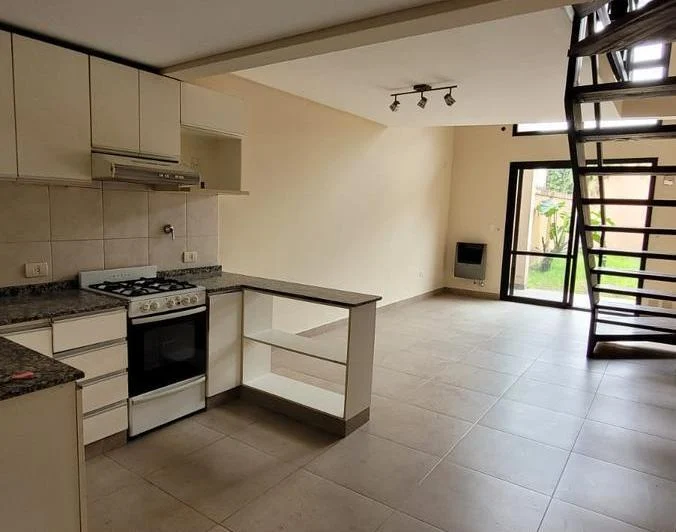 Hermoso Departamento 1Dorm con patio en Barrio Norte 5