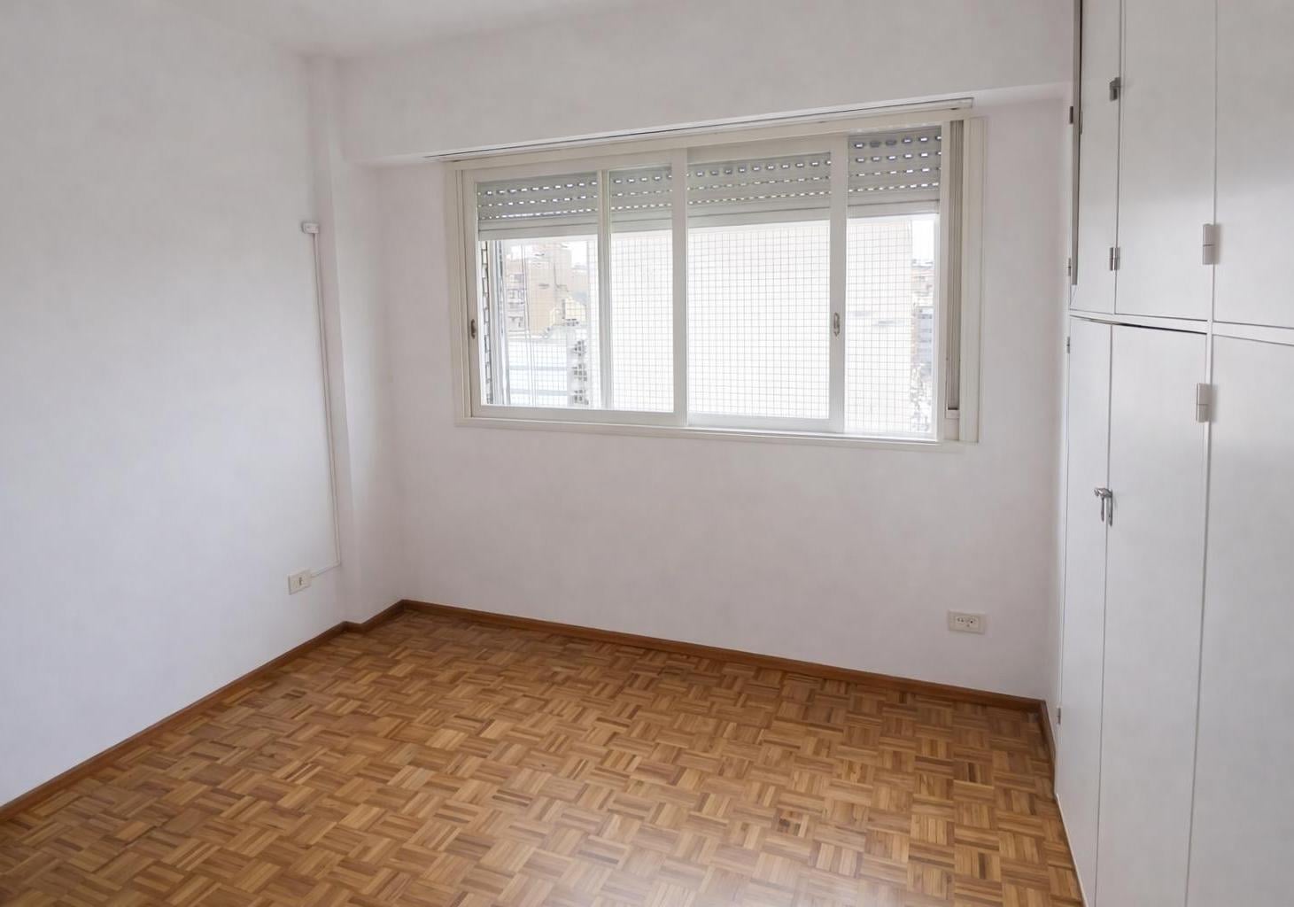 Departamento 3 dormitorios con dependencia y buena distribución