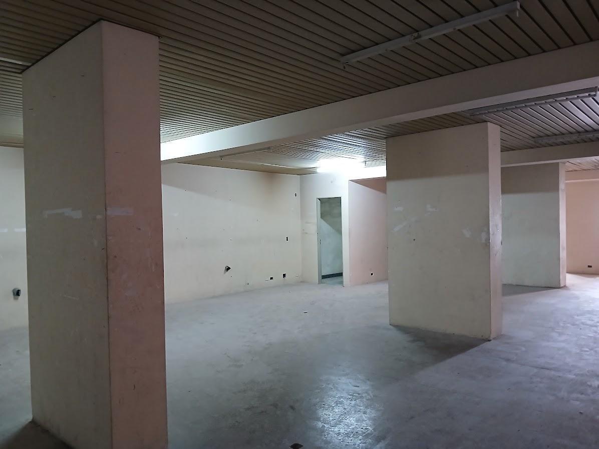 Foto de importante oficina sobre peatonal San fernando en alquiler, imagen 5