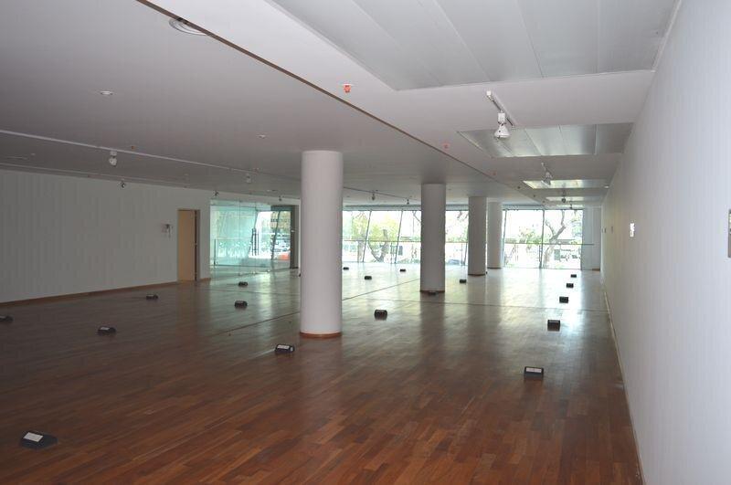 Foto de ALQUILER EDIFICIO COMERCIAL CENTRO - Carlos Pellegrini al 600, imagen 3