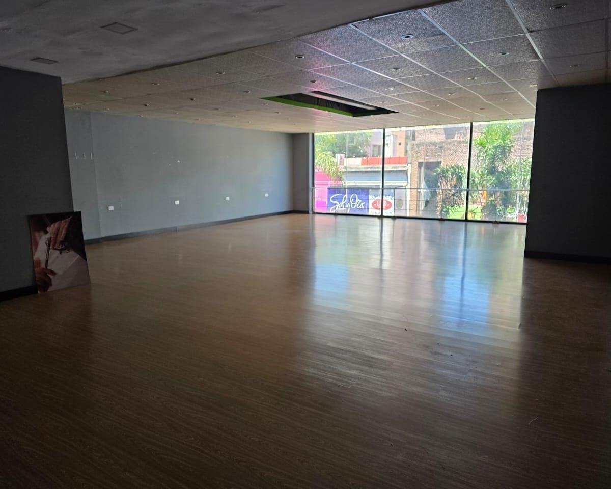 Foto de Excelente 1° piso en alquiler sobre peatonal de San Fernando, imagen 3