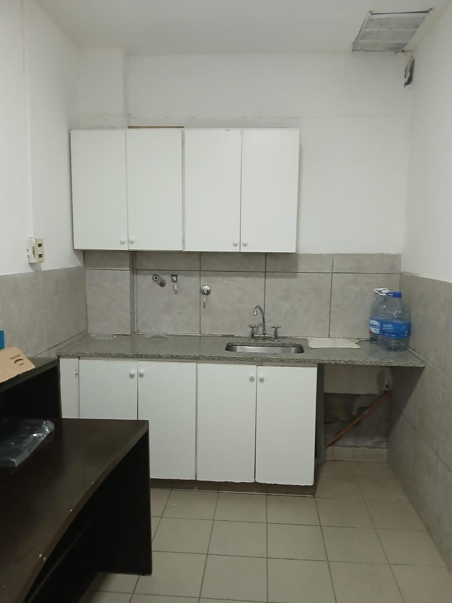 Foto de Excelente 1° piso en alquiler sobre peatonal de San Fernando, imagen 2