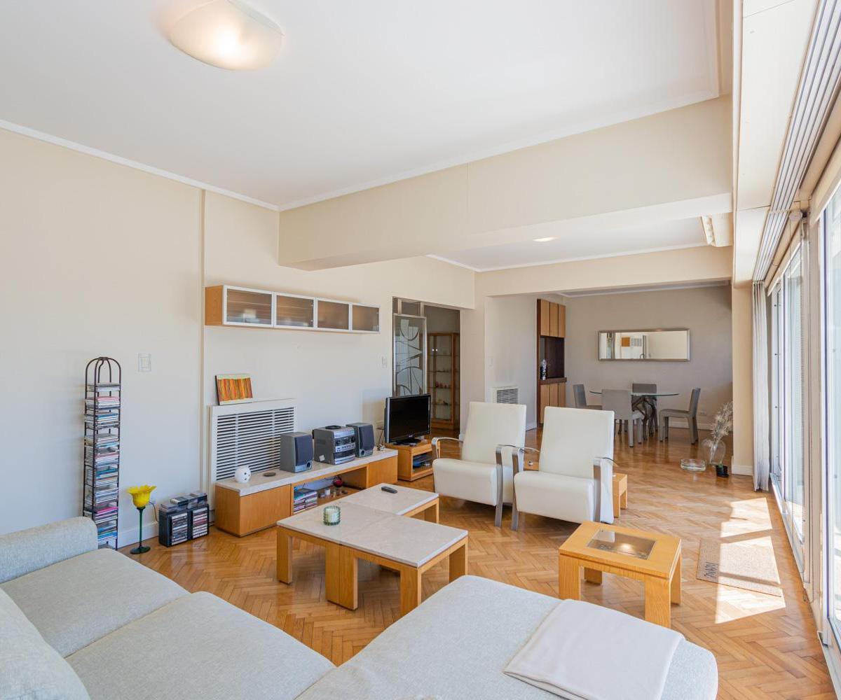 Av Callao - Vicente Lopez 3 Dorm. con Balcon Terraza Vista Abierta, Cochera y Baulera, Recolet 1