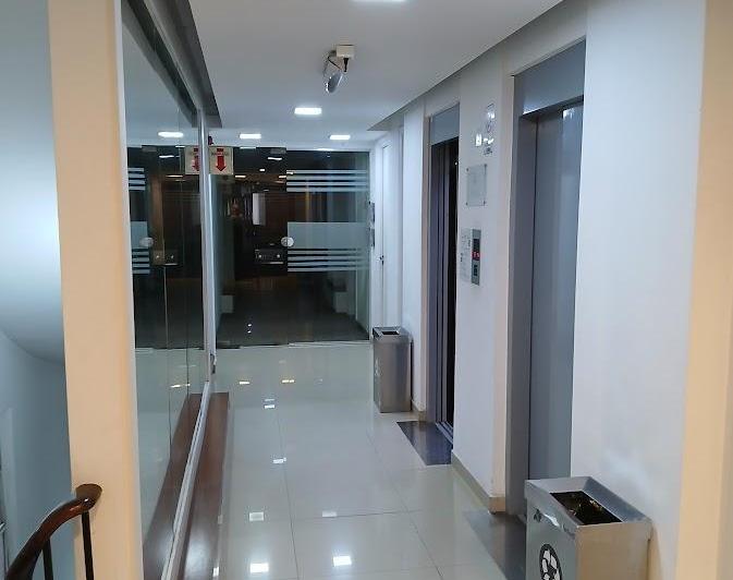 Foto de Oficina impecable en Edificio Turner RECONQUISTA 575 - EN ALQUILER, imagen 2