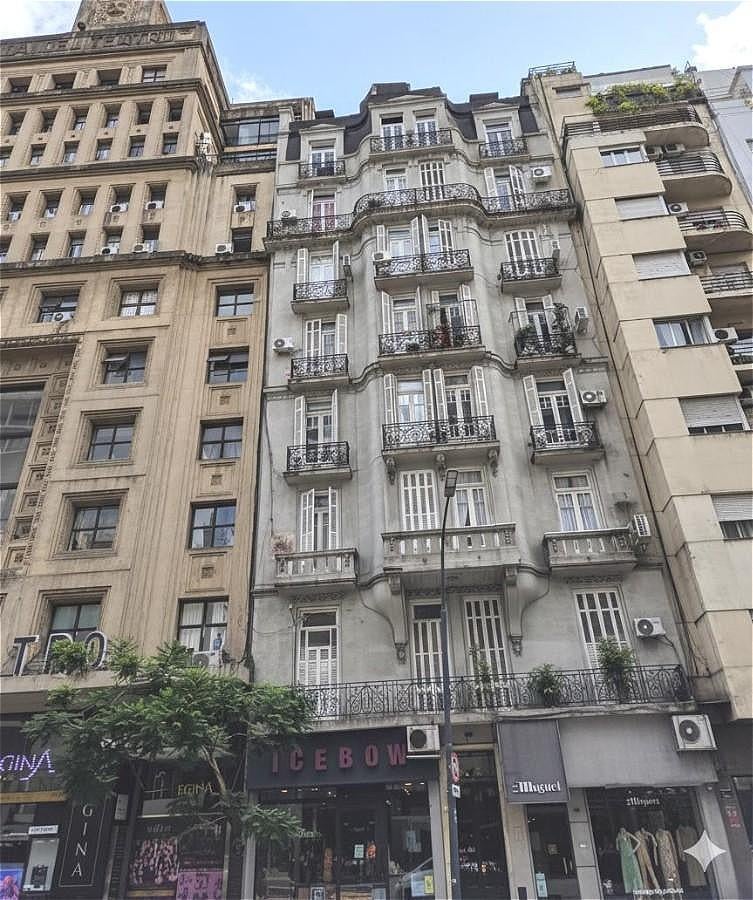 Departamento en venta, Av. Santa Libertad frances antiguo 80 m2. frente