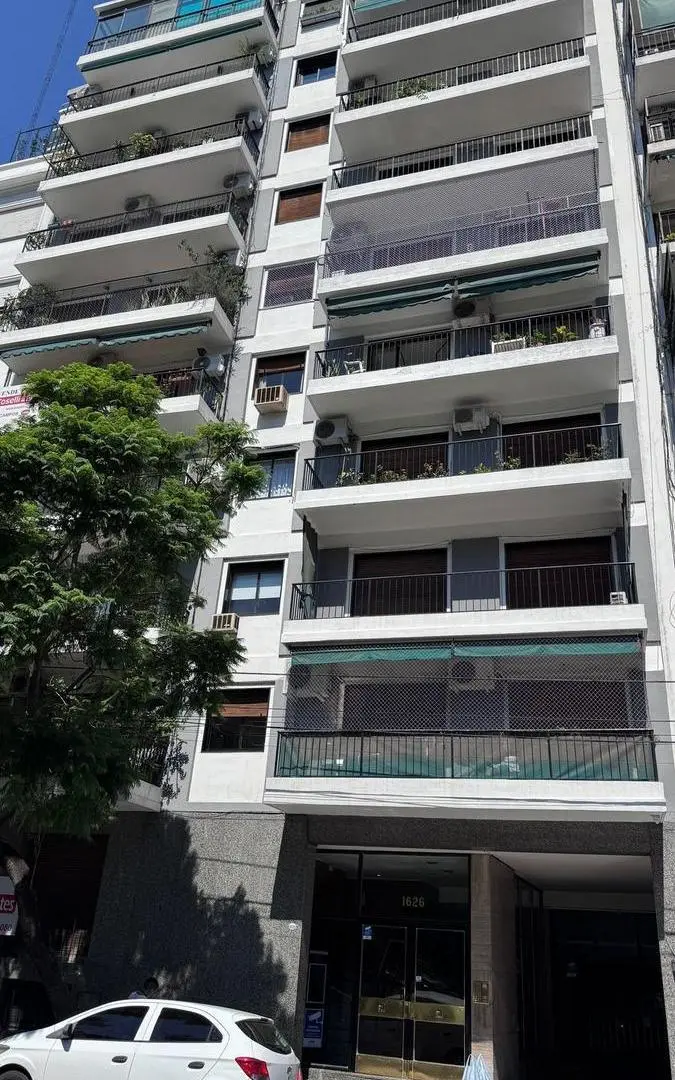 Departamento en venta de 4 ambientes c/ dependencia, cochera fija en Belgrano - 1