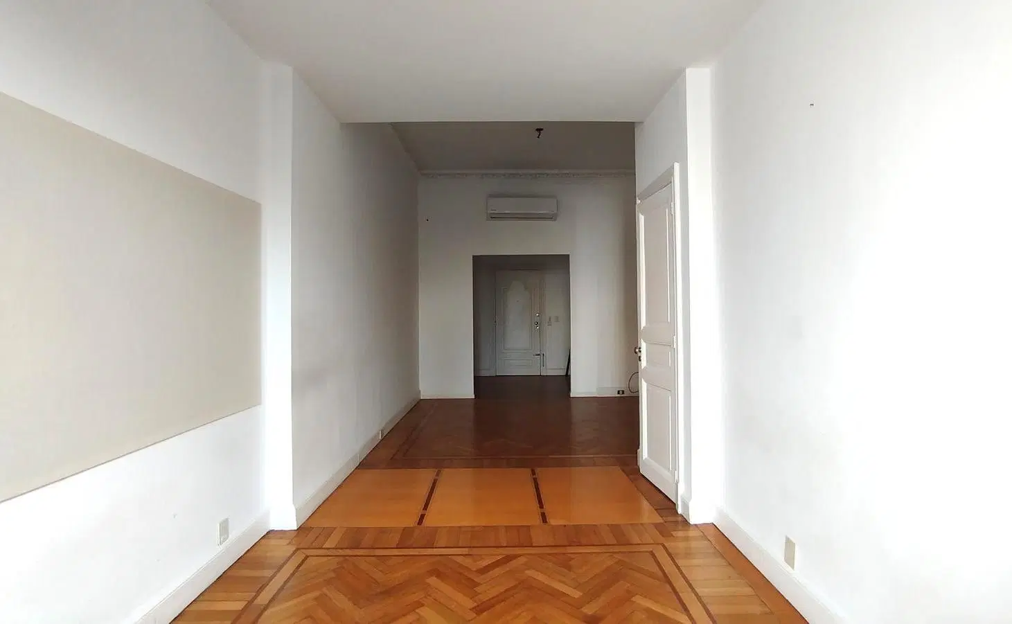 Edificio Frances Living Comedor, 1 dormitorio y escritorio o comedor de diario, vista abierta! 5