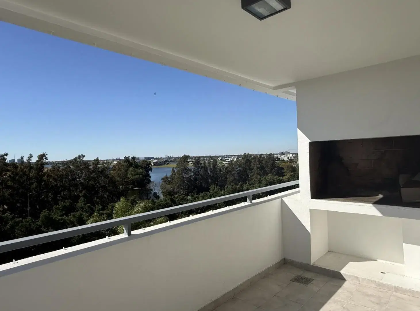 3 ambientes en alquiler en Zerena, El Palmar, Nordelta, con vista al Lago Central 5