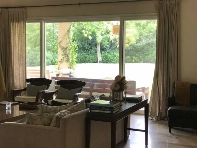Espectacular casa de 5 dormitorios en el Tortugas Country Club! 1