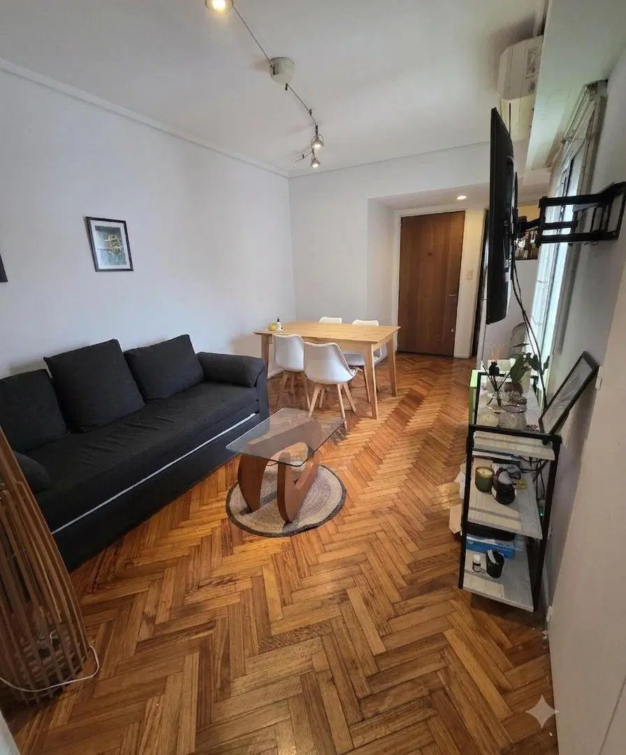 Departamento en alquiler barrio Norte Arenales y Pueyrredon, alto, 2 ambientes 2