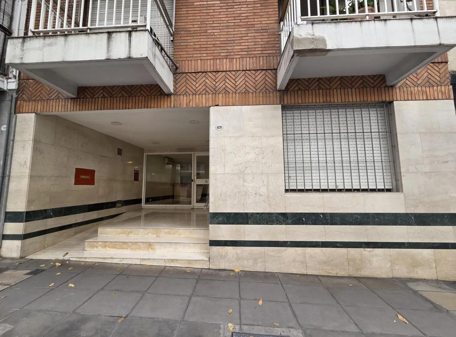 Departamento en venta Recoleta Ayacucho - Melo 1 ambiente al frente, balcón, categoría 5