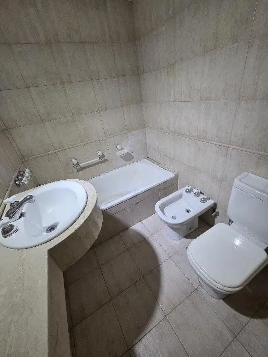 Departamento en venta Recoleta Ayacucho - Melo 1 ambiente al frente, balcón, categoría 3