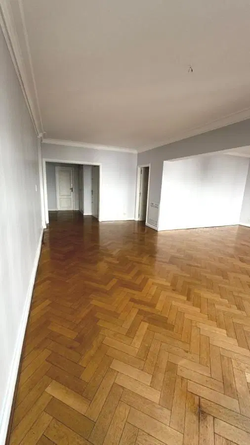 Av Callao y Vte. López, 211 m2 C/ cochera  impecable Lindisimo departamento en Recoleta.! 5