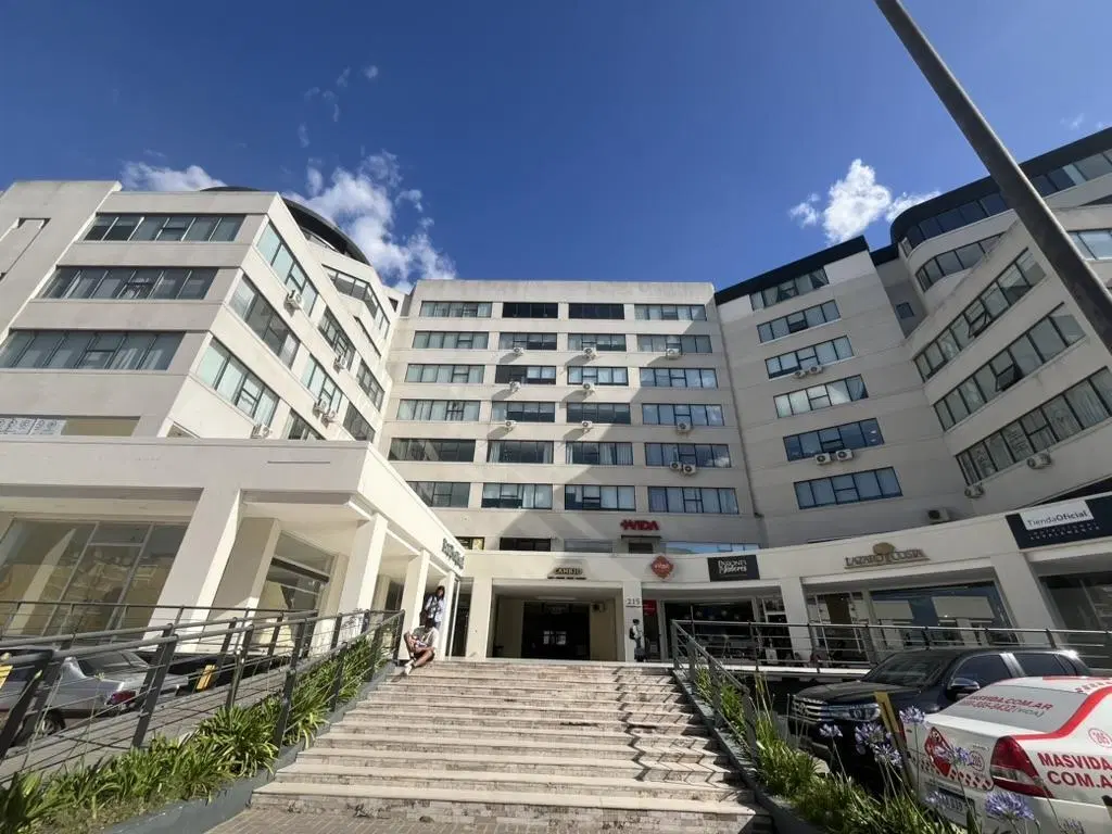 INVERSORES !!! Local comercial     paquete de cocheras EN VENTA en  Av. del Puerto 215, Nordelta 4