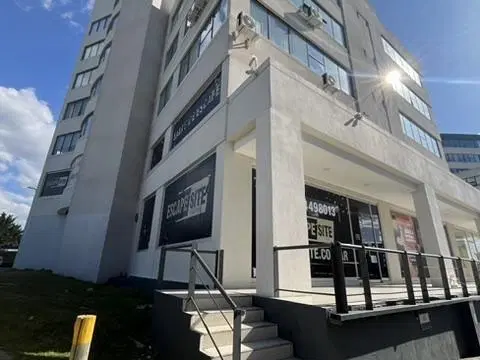 INVERSORES !!! Local comercial     paquete de cocheras EN VENTA en  Av. del Puerto 215, Nordelta 5