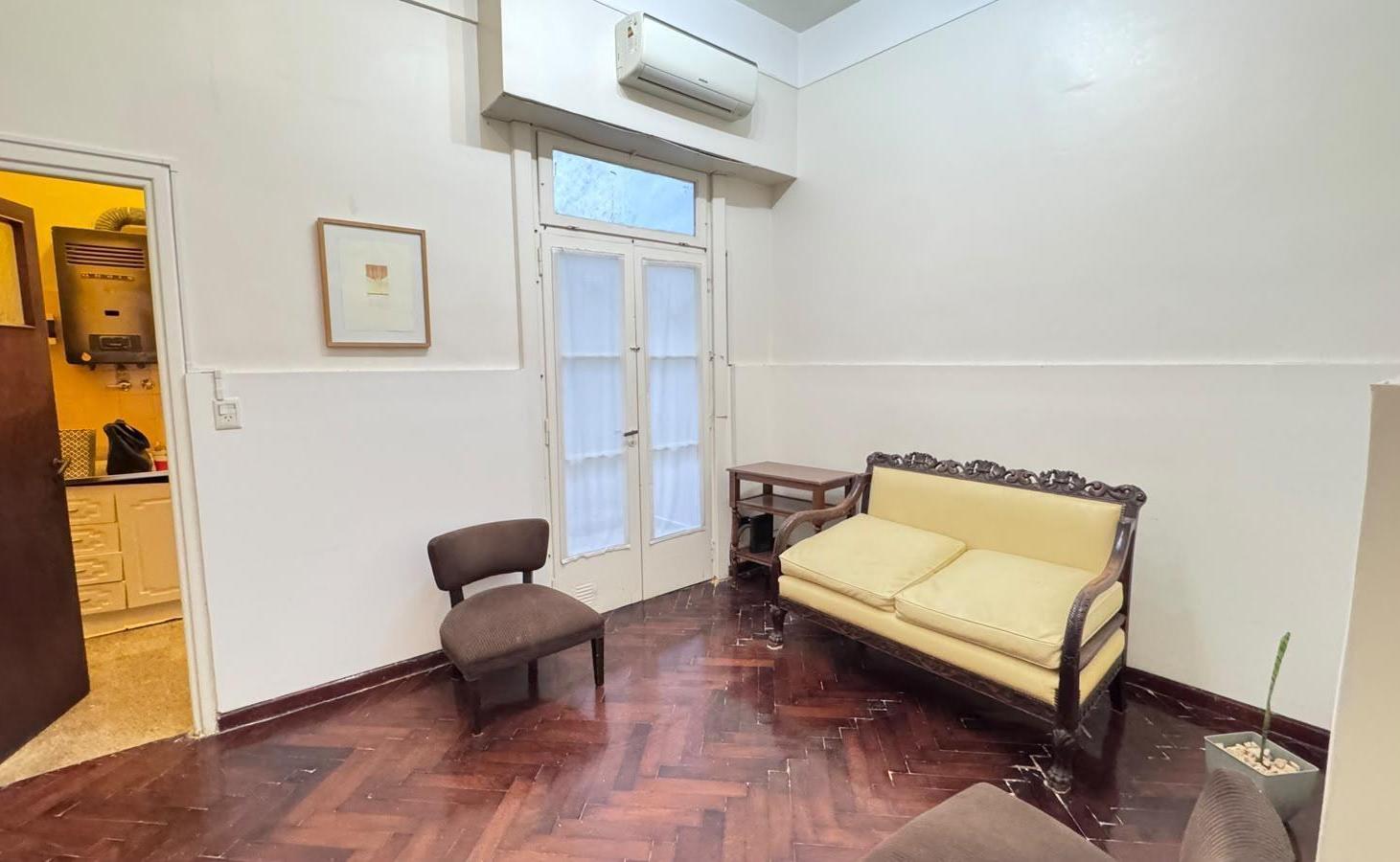 Foto de Departamento apto profesional de 2 ambientes en venta, imagen 2