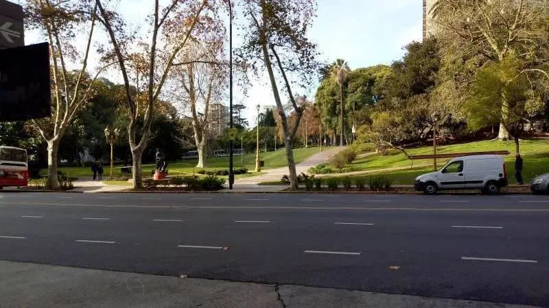Av. JURAMENTO esquina 11 DE SEPTIEMBRE - Local UNICO en ESQUINA - venta con renta 1