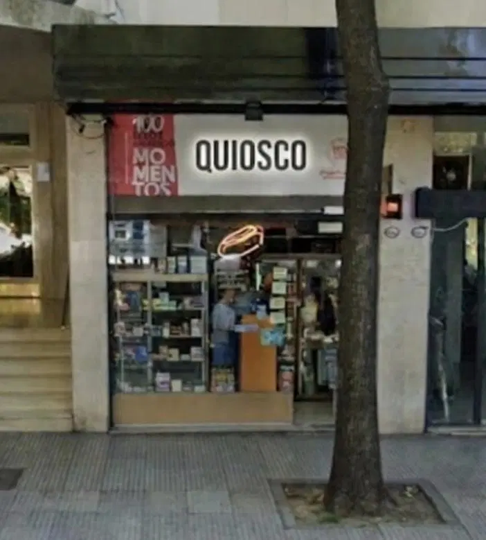 Av. JURAMENTO esquina 11 DE SEPTIEMBRE - Local UNICO en ESQUINA - venta con renta 2