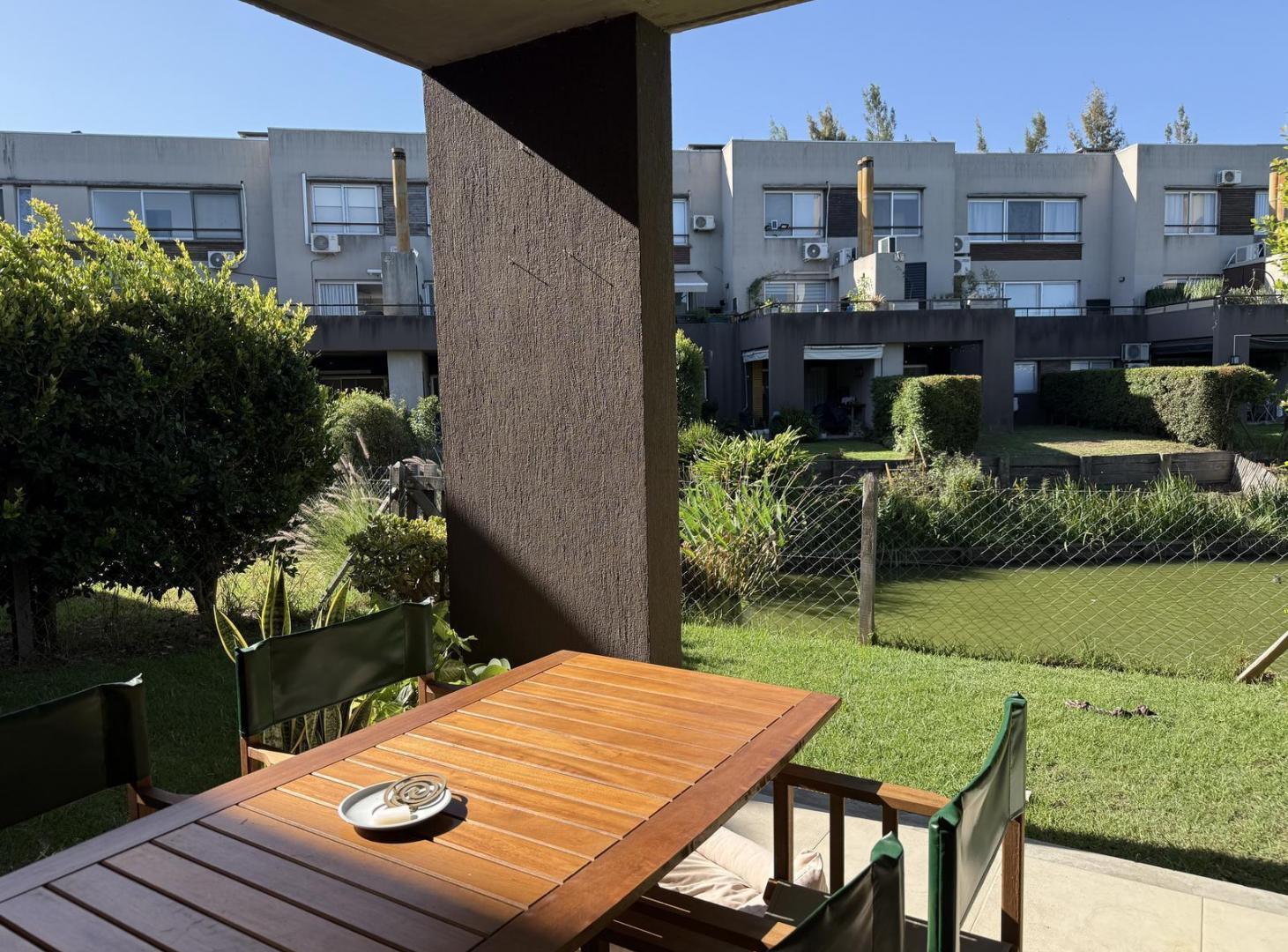 Foto de En venta 3 ambientes en Planta Baja al agua en Lago Escondido, Nordelta, imagen 1