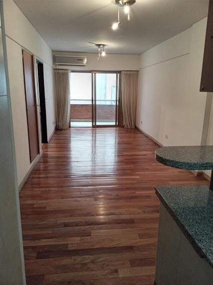 Foto de Ayacucho - Juncal, venta balcón, un gran ambiente, cocina grande, imagen 2