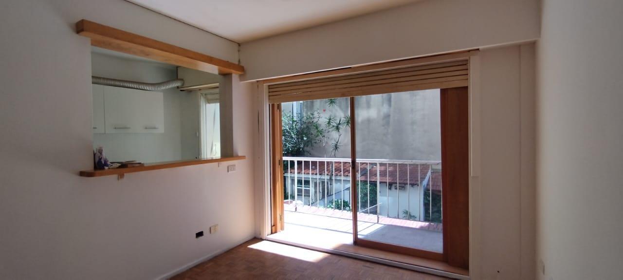 Foto de Departamento en alquiler apto profesional de dos ambientes ,frente al, imagen 1