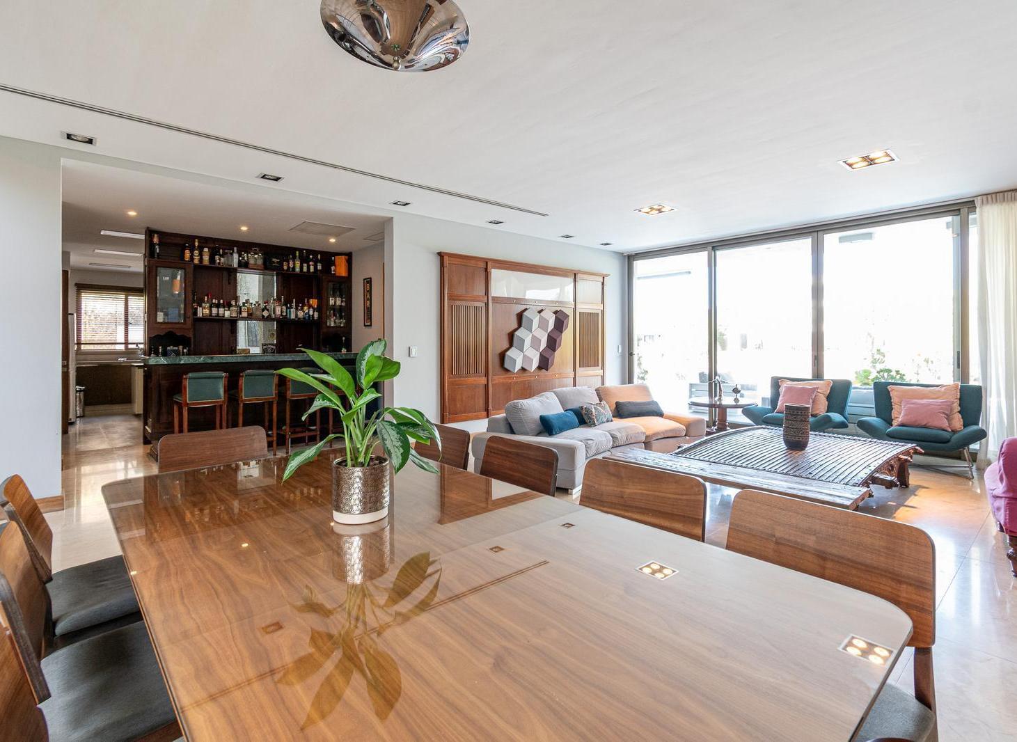 Foto de Espectacular casa en venta con amarra en El Yacht Nordelta - Av. de la, imagen 2