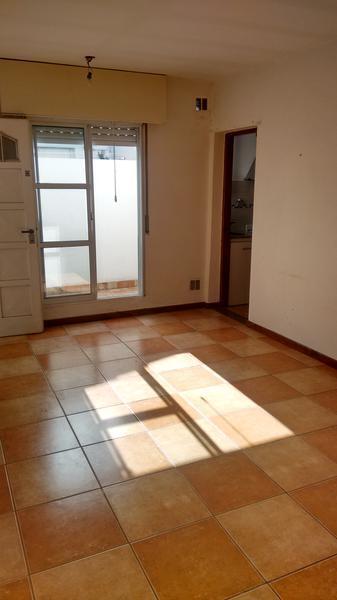 MONOAMBIENTE MODERNO CON COCINA SEPARADA SOBRE LA CURVA DE TURDERA