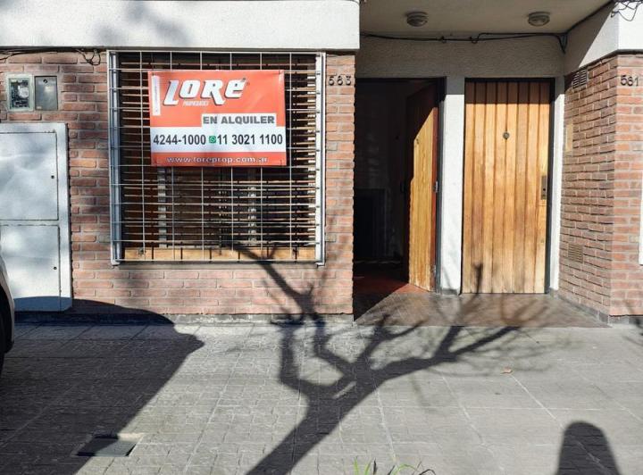 ALQUILER AMPLIO DEPARTAMENTO 2 AMB. AL FRENTE 1