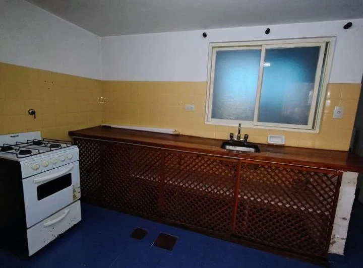 ALQUILER AMPLIO DEPARTAMENTO 2 AMB. AL FRENTE 4