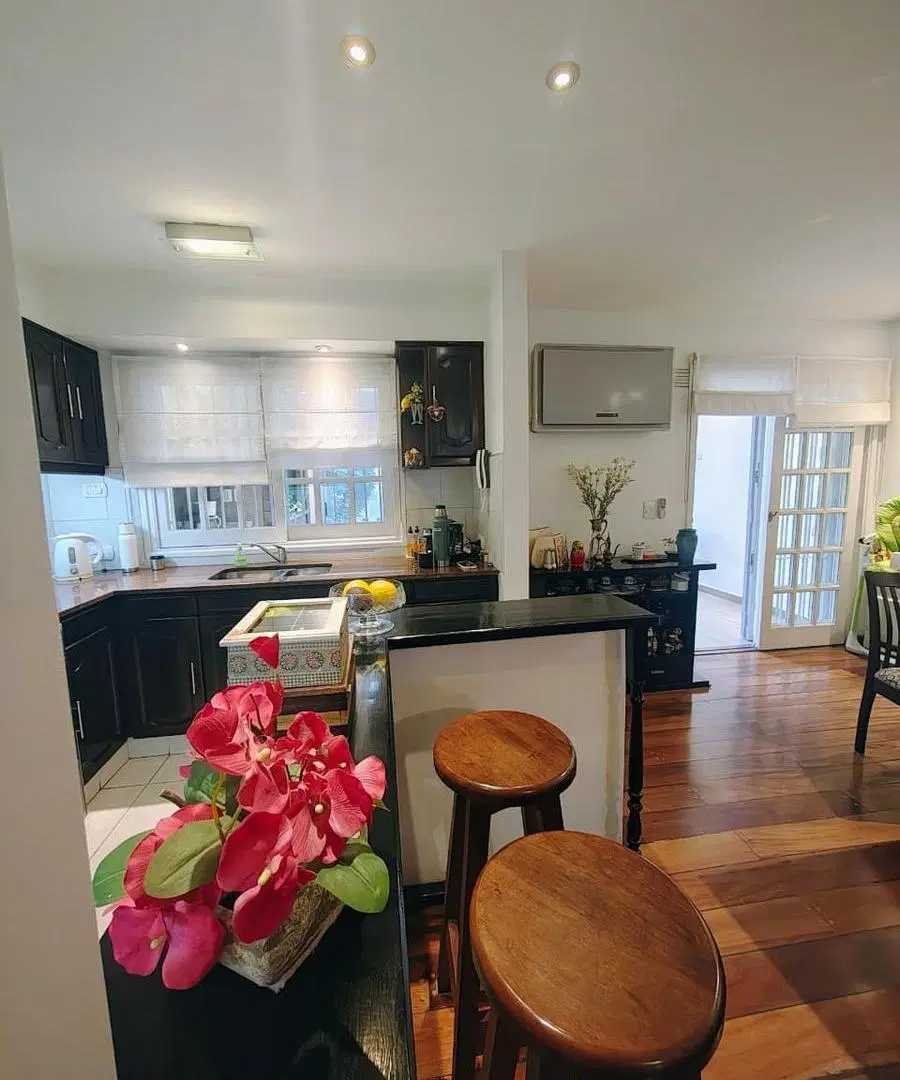 VENTA CASA TIPO DUPLEX PINTOS 149 Y 151 5