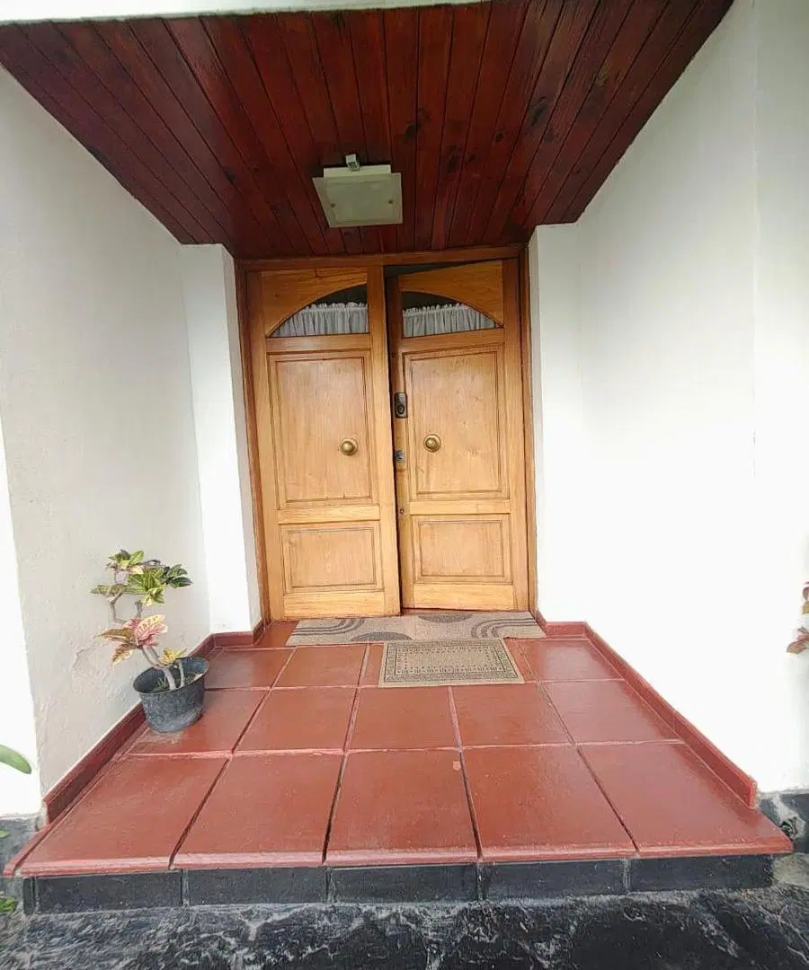 VENTA CASA TIPO DUPLEX PINTOS 149 Y 151 2